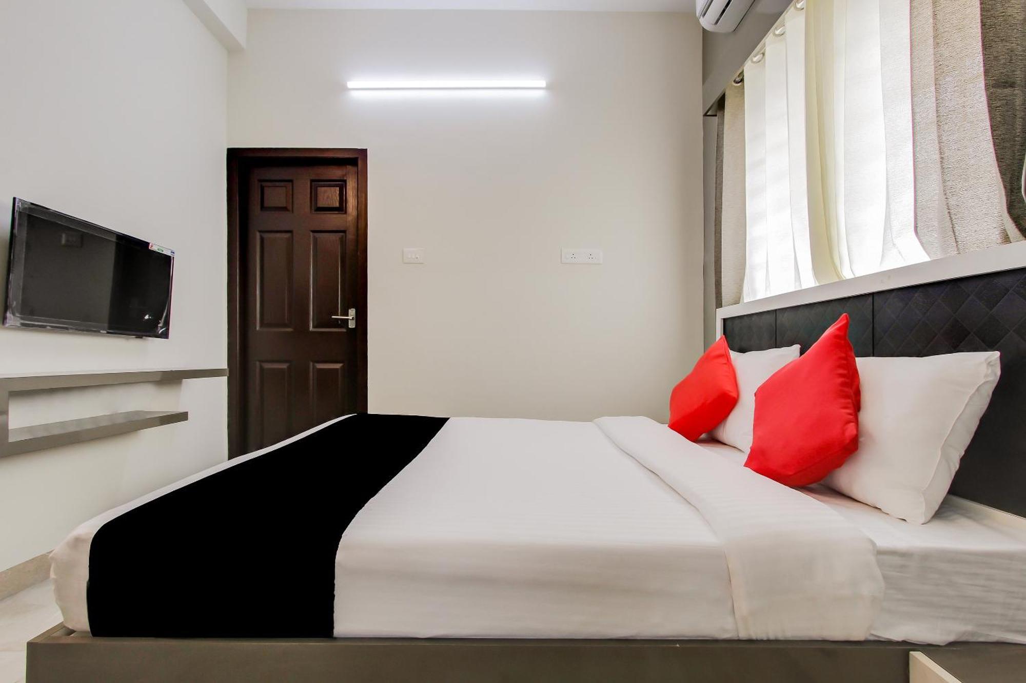 Capital O New Paradise Inn Irugur Екстер'єр фото