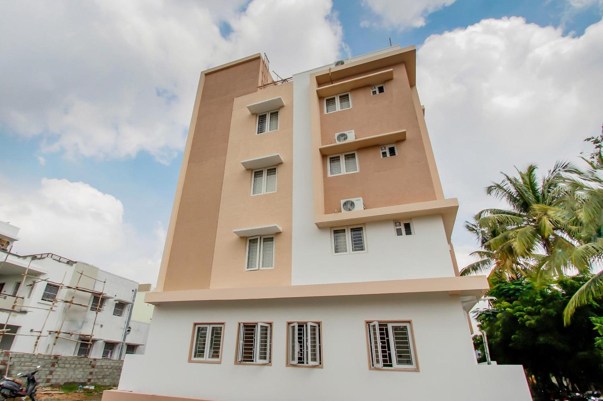Capital O New Paradise Inn Irugur Екстер'єр фото